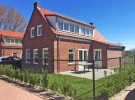 Pet-Loving Stay with Garden