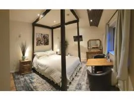 Langford Apartments & Rooms