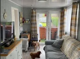 Cottage Sleeps 4 with Pets Welcome