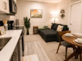 Cozy Private 1BR Basement Suite