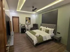 The Royal Palace Inn