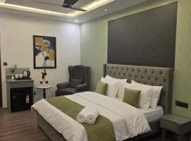 The Royal Palace Inn