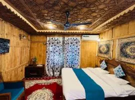 Mudasir Home Stay