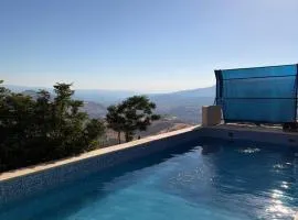 Luxury Mountain Chalet with Private Pool Lionden Jerash