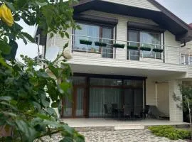 Villa Life Family Sea House