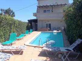 Marianna Apartments, hotel din Almirida