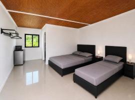 Anurak Apartments – hotel w mieście Phra Ae beach