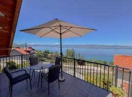 Cozy Holiday Home at Lake Ohrid - Elshani