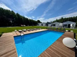 Lumi Resort - domki nad morzem - w otoczeniu natury - z podgrzewanym basenem i siłownią