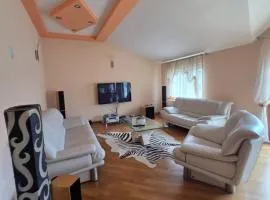 Apartment Emir
