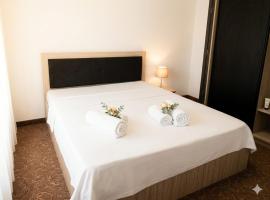 Villa Italia Boutique Hotel, hotel v destin&aacute;cii Mamaia Nord &ndash; Năvodari v bl&iacute;zkosti letiska Mihail Kogălniceanu International Airport