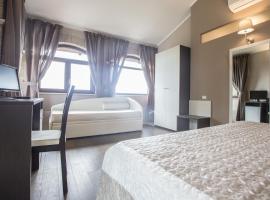 첼라노에 위치한 호텔 Il Fortino