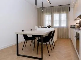 DolomiteStay Elegant Suite Dolomites Gateway