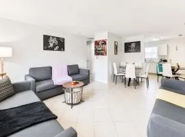 Fantastic Family Nest for Joy STR-2310#1