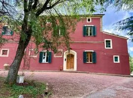 Dimora storica del 1600 con vista mozzafiato e cappella privata