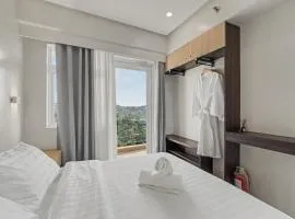 The Horizon Suite - 2BR with Balcony, Scenic Mountain View, Projector & Smart Toilet