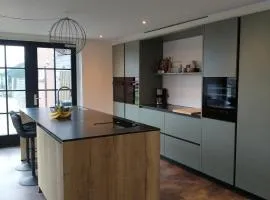 Fanatische villa 900 meter van het strand,100 meter van de duinen en uitzicht op de polder