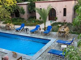 El Juneina Villas - Luxury Oasis Near Valley of the Kings, готель у Луксорі