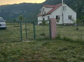 L&A holiday house
