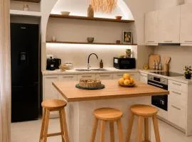 Tresoria Andros Boutique Residence