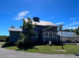 Villa Puutarha, Merikarvia