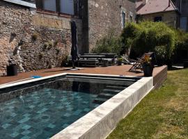 Maison intra muros, hotel en Langres