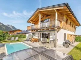 Chalet Alpenzauber mit beheiztem Pool, Inzell
