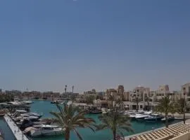 El Gouna Fanadir Marina 2-Bedroom Sleeps 4-6 Persons