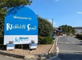 1 The Willows Reighton Sands