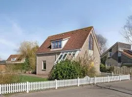 Bungalow in Breskens near Lighthouse & Beach