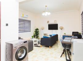 East Legon Luxury Stay - AC, Wifi, Netflix, hotelli kohteessa Accra