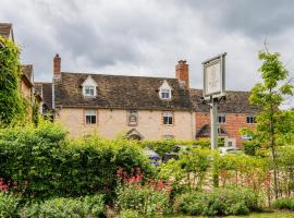 The Harcourt Arms, hotell i Witney