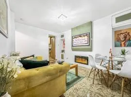 Fabulous Fiery Flat w body shower - Tylorstown