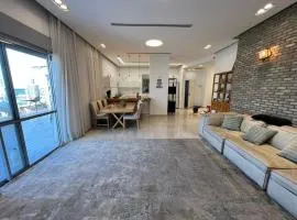 Luxury Penthouse with Seaview