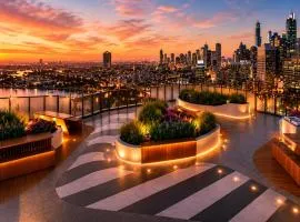 Designer Lakeside St Kilda - Pets & Baby - Rooftop with Indoor Pool
