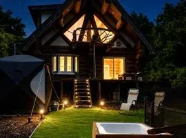 天空のログハウス 星観屋 Hoshimiya Log Cabin in the Sky Izu