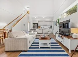 Sea House - Pet Friendly - 5 Mins Walk to Beach