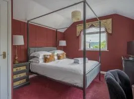 Keepers Cottage by LH