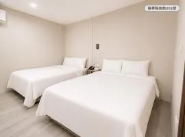 WE Hotel