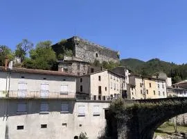 La Maison du Quai - Proche des Grottes du Planal