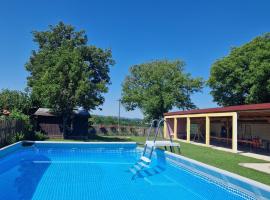 Kuća za odmor Holiday house AKORD, Marindvor, hotel en Požega