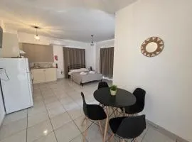 CENTRAL 10 apartments - by NOMA STAYS Cyprus