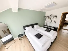 5-Star Apartment Relax & work with your family