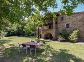 Garrotxa Nature House by Fidalsa, hotel sa Les Planes d'Hostoles