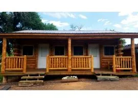 Spacious Cabin with Heated Pool Near Black Hills in Sturgis, South Dakota