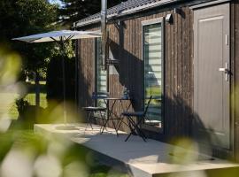 WohnBox Chaletpark Tiny House am Bodensee, ξενοδοχείο σε Fußach