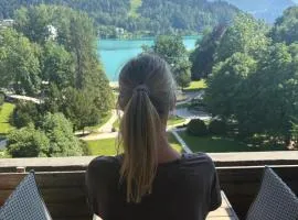 Lake and Castle view apartment