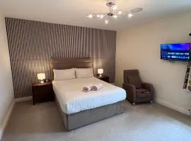 24 Castle Hume Court Holiday House
