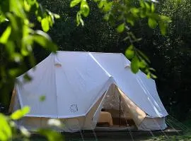 Grand Jardin - Tentes Spacieuses dans 38 hectares de nature