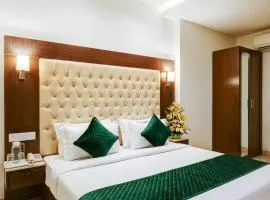 Hotel Metropolis 2 Min Walk From Ramakrishna Metro Station